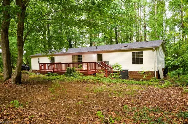 Mocksville, NC 27028,167 Sand Clay LN