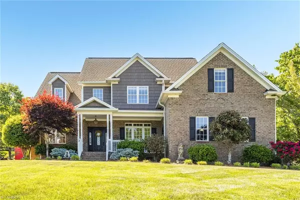 5216 Overlea DR,  Greensboro,  NC 27407