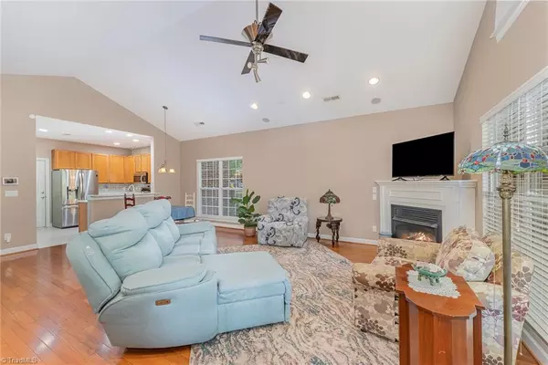 Winston-salem, NC 27127,2093 Salisbury SQ