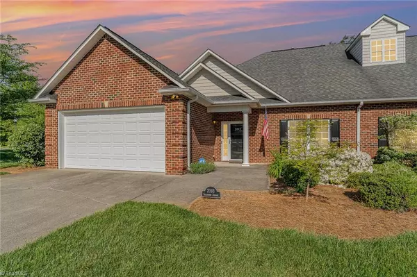 2093 Salisbury SQ,  Winston-salem,  NC 27127
