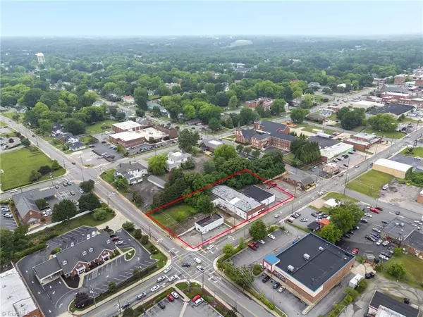 Reidsville, NC 27320,524 S Scales ST