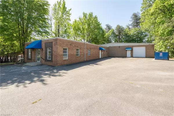 Greensboro, NC 27409,145 S Walnut CIR