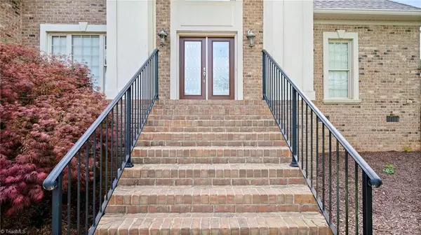 Burlington, NC 27215,1004 Dunleigh DR