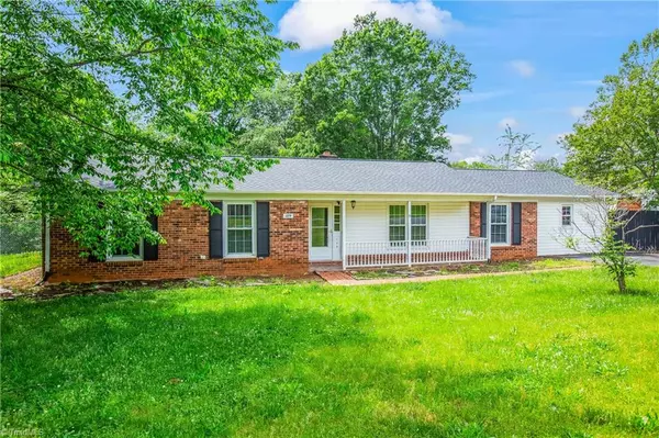 King, NC 27021,109 Stokes Forest DR