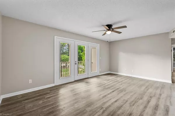 Greensboro, NC 27406,706 Glendale DR #H