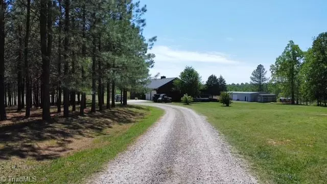 333 Cranfill RD, Harmony, NC 28634