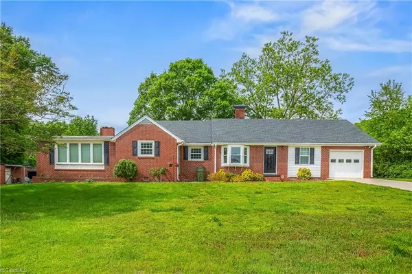 1078 Boones Cave RD, Lexington, NC 27295