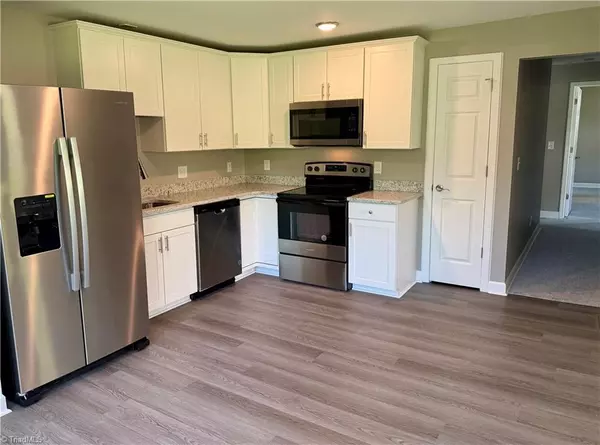 Mount Airy, NC 27030,364 Woodruff ST