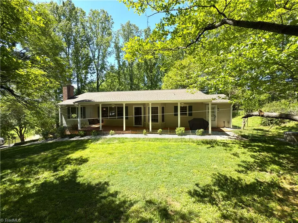 Elkin, NC 28621,191 Valleyview ST