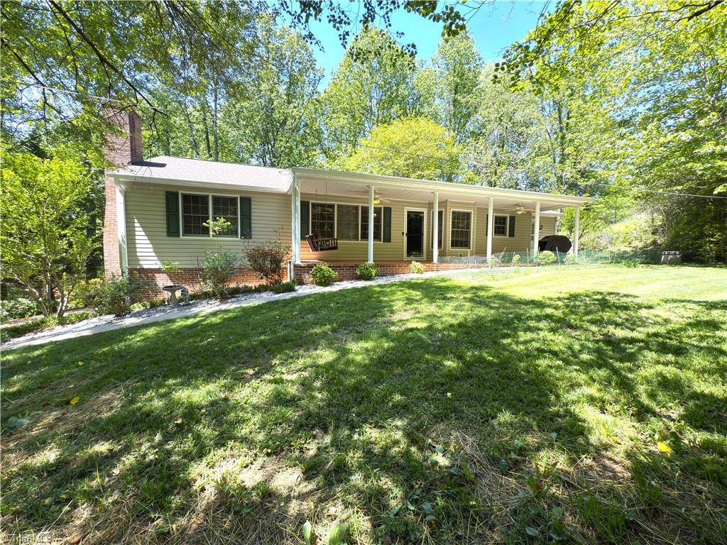 Elkin, NC 28621,191 Valleyview ST