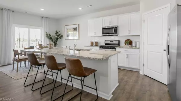 Winston-salem, NC 27295,290 Falcon LN