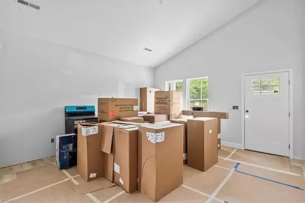 Burlington, NC 27217,1235 Saint Regis DR