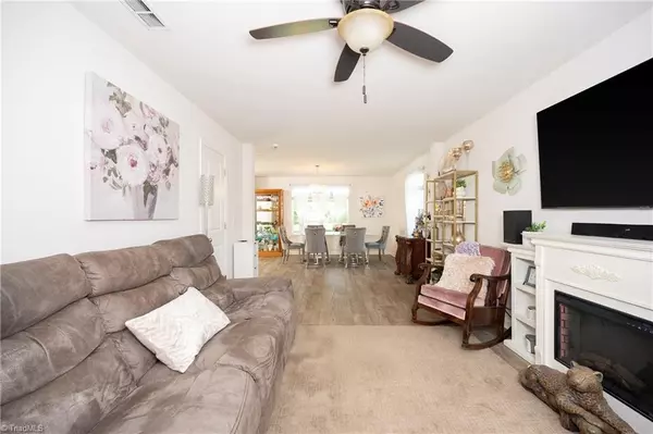 Lexington, NC 27292,284 Lily's PL