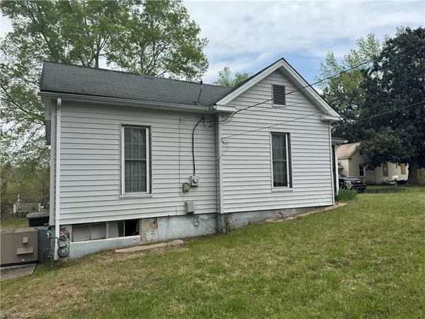 Eden, NC 27288,728 Davis ST