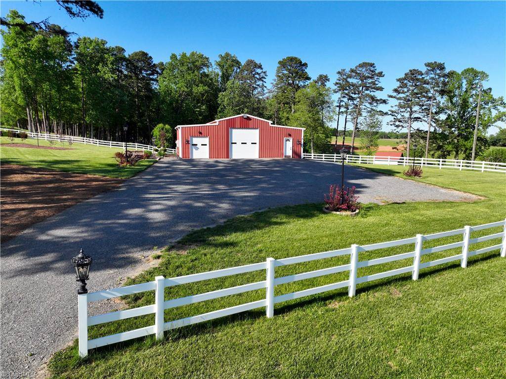 Mount Airy, NC 27030,2527 Simpson Mill RD