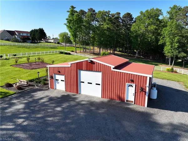 Mount Airy, NC 27030,2527 Simpson Mill RD