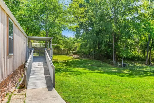 Thomasville, NC 27360,421 Calvin RD