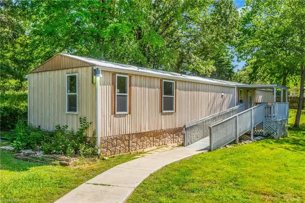 Thomasville, NC 27360,421 Calvin RD