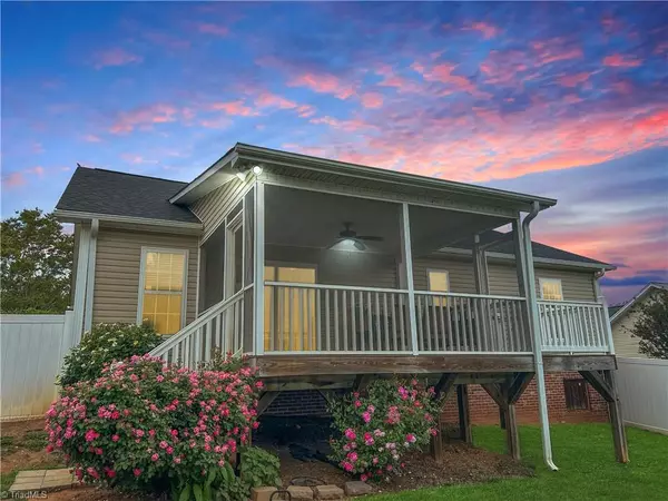 Rural Hall, NC 27045,816 Ridge View TER