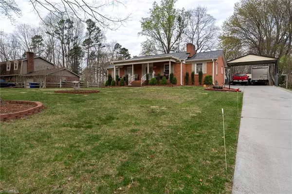 2560 Beechmont ST, Winston-salem, NC 27101