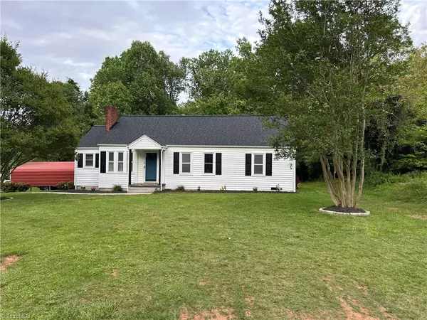 Elkin, NC 28621,294 blue ridge AVE