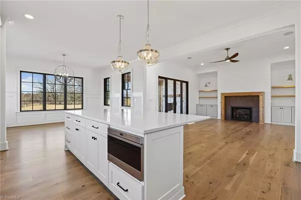 Winston-salem, NC 27106,3037 Scarlet Tanager DR