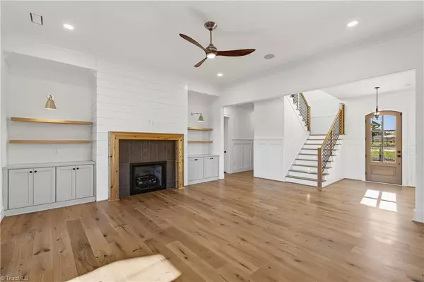 Winston-salem, NC 27106,3037 Scarlet Tanager DR