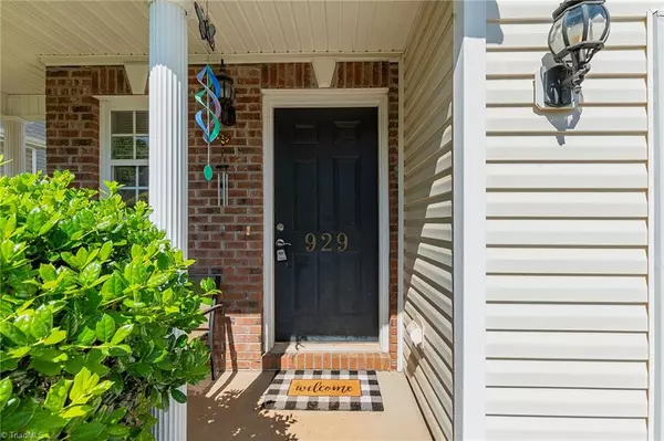 Kernersville, NC 27284,929 Peachtree Meadows CIR
