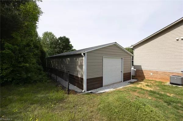 Mount Airy, NC 27030,113 Stone Bridge RD
