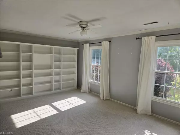 Winston-salem, NC 27127,4015 Village PL