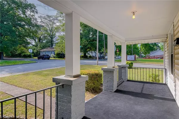 Winston-salem, NC 27107,1936 Francis ST