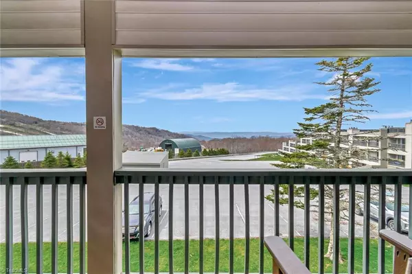Beech Mountain, NC 28604,301 Pinnacle Inn RD #2210