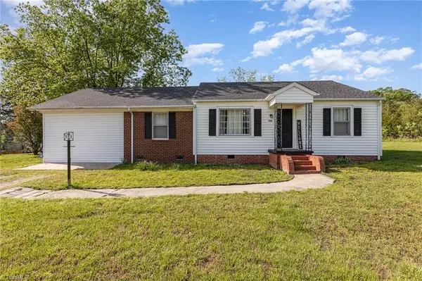 Mocksville, NC 27028,356 Davie Academy RD