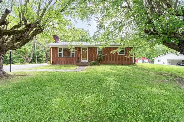 Mount Airy, NC 27030,215 McBride RD