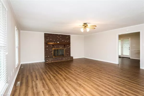 Mebane, NC 27302,201 E Laramie DR