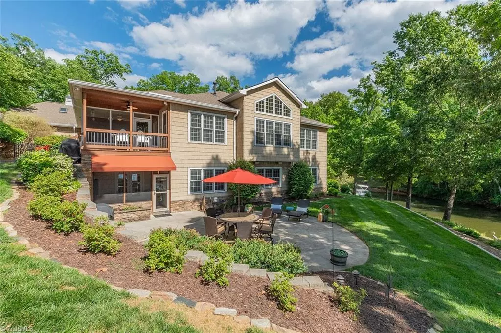 Lexington, NC 27292,223 Periwinkle LN