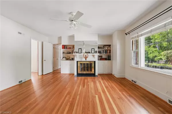 Greensboro, NC 27408,3400 Lawndale DR