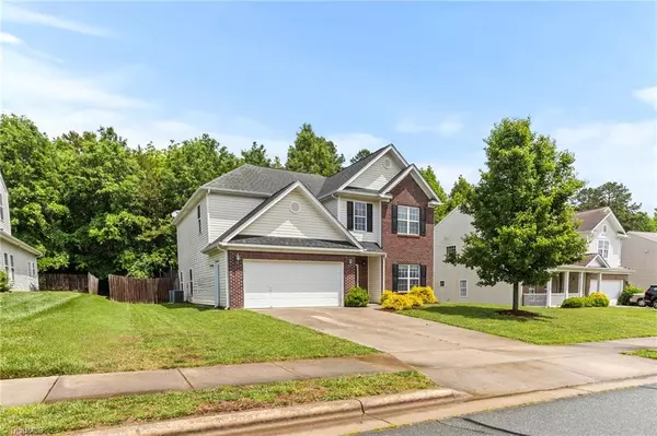2018 Heron Pointe DR, Whitsett, NC 27377
