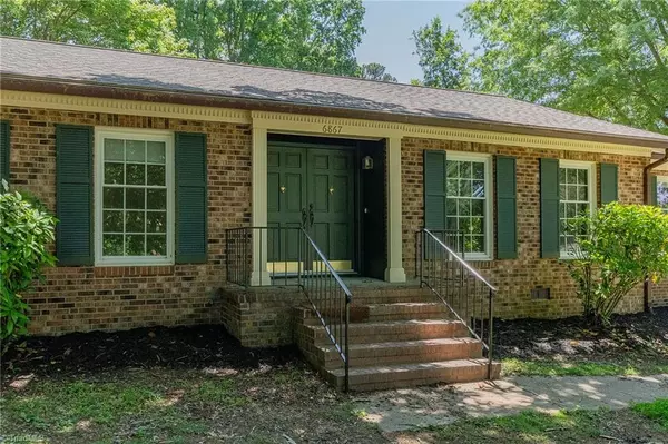 Thomasville, NC 27360,6867 Colonial Club DR