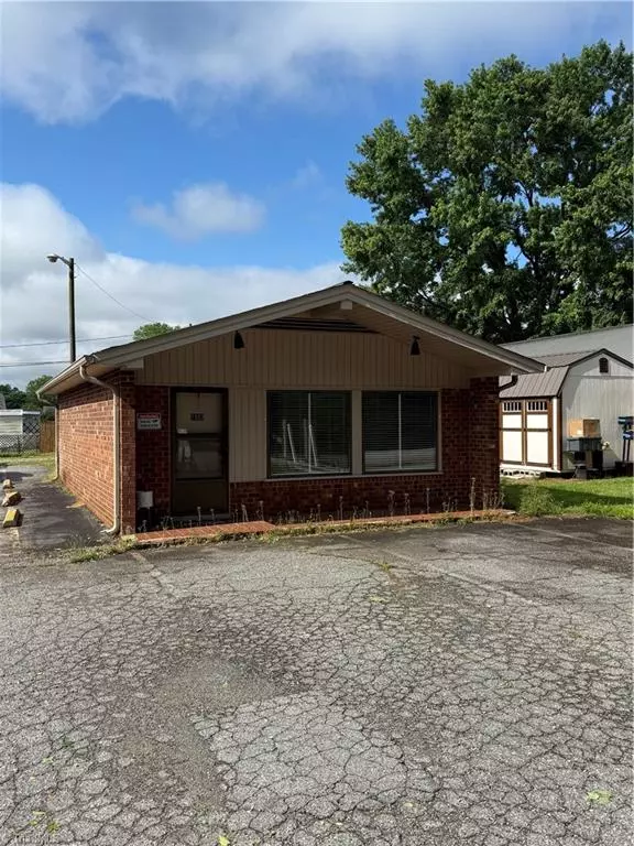 1503 center ST, Lexington, NC 27292