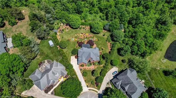 High Point, NC 27265,2436 Nesters CT