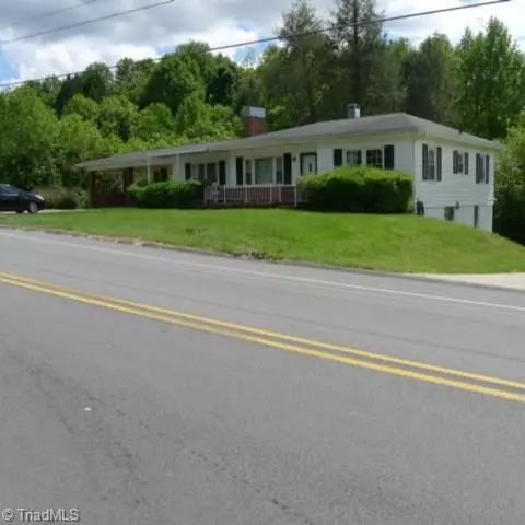 Jonesville, NC 28642,104 S Main ST