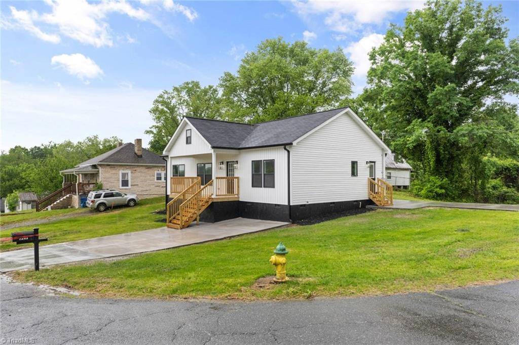Mount Airy, NC 27030,517 Kyle ST