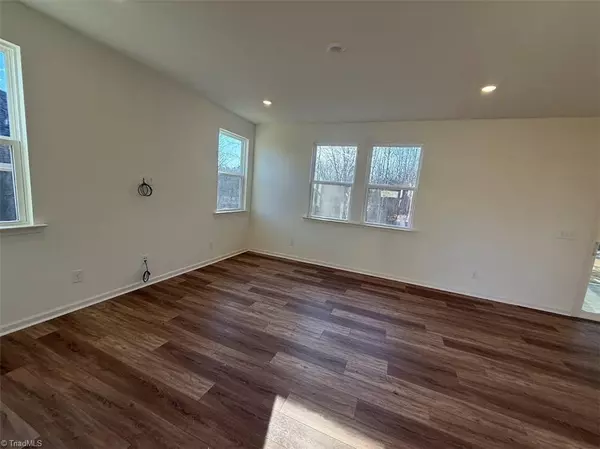 Graham, NC 27253,19 Longdale DR