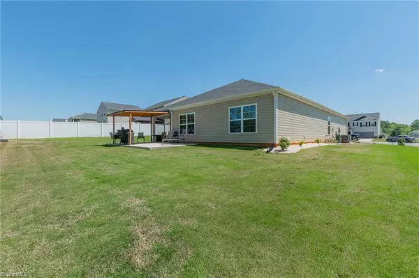 Lexington, NC 27295,288 Bunting DR