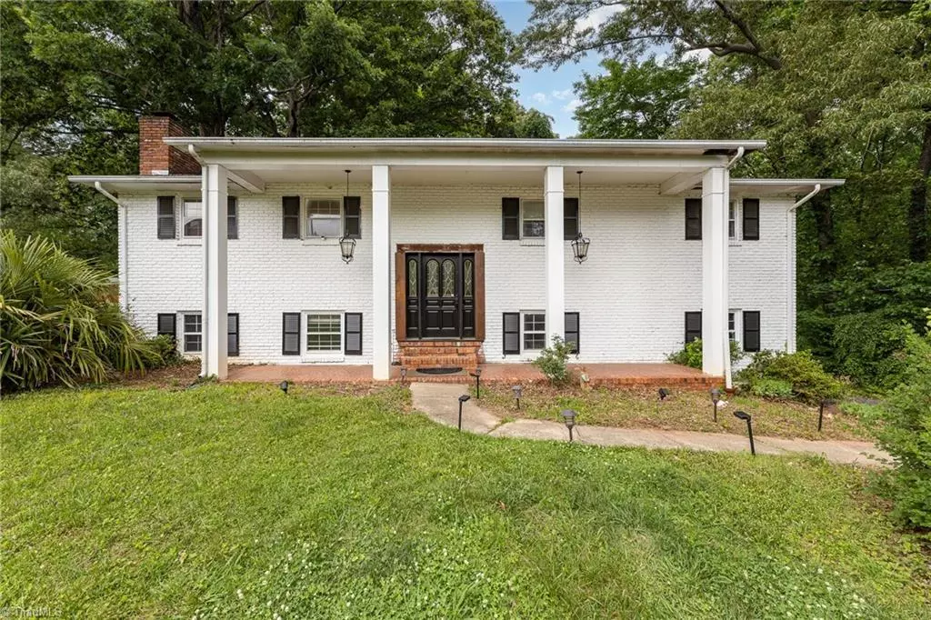 Winston-salem, NC 27105,347 Old Hollow RD
