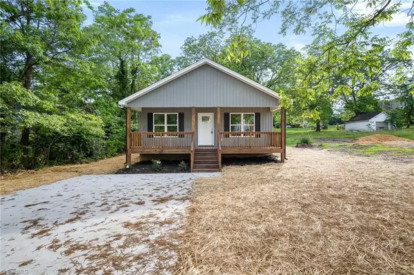 Thomasville, NC 27360,109 College ST