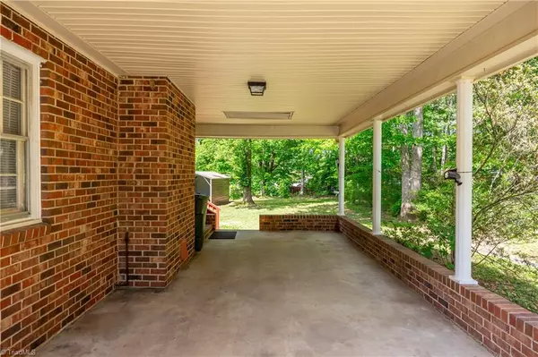 Eden, NC 27288,905 Hampton ST
