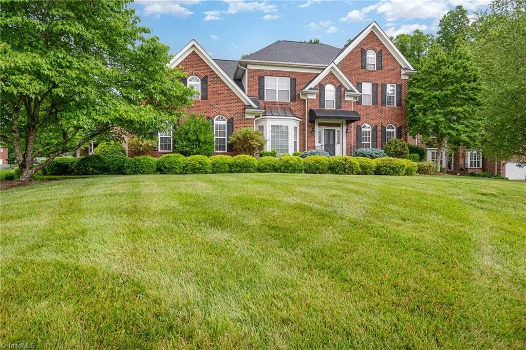 Kernersville, NC 27284,221 Oakmont Park CT