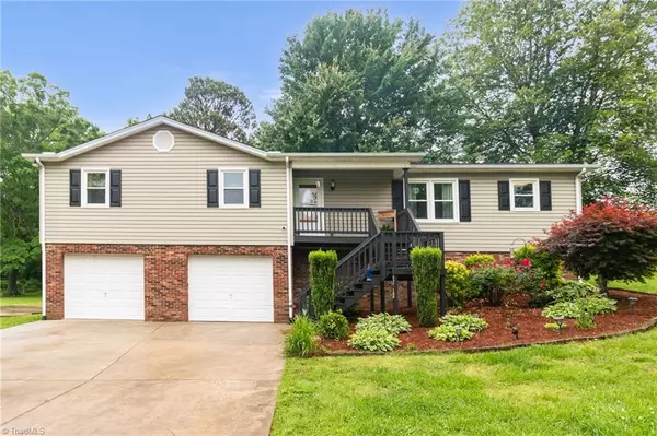 107 Blair DR, Archdale, NC 27263